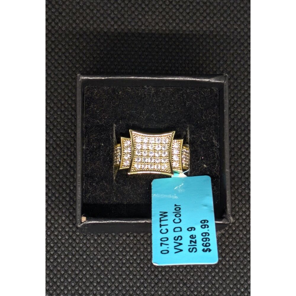 Men's Brand New VVS D 0.70 CTW Moissanite 925 stamped Ring. Gold Vermeil. Size 9
